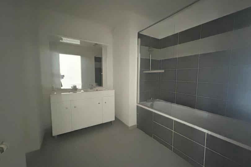 Photo n°6 - Louer un appartement 4 pièces<br/> de 91 m² à Nantes (44300)