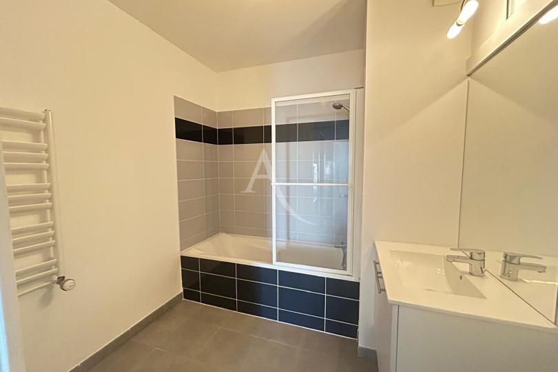 Photo n°7 - Acheter un appartement 3 pièces<br/> de 61 m² à Nantes (44000)