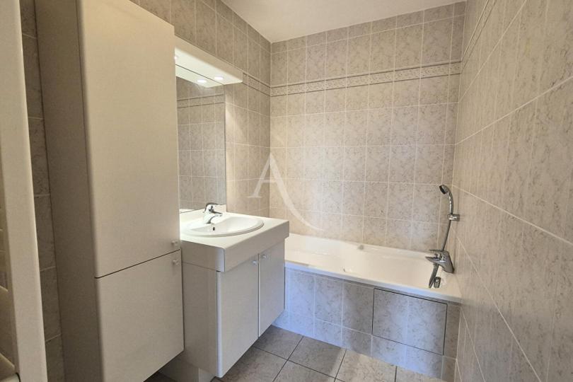 Photo n°12 - Acheter un appartement 5 pièces<br/> de 134 m² à Nantes (44000)