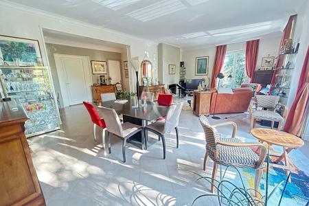 Appartement T6 en vente à Nantes Rond-Point De Rennes (AGS4183)